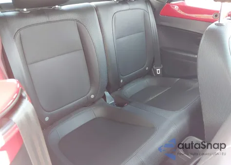 2019 Volkswagen Beetle 2.0T Final Edition Se/2.0T Final Edition Sel/2.0T S/2.0T Se z USA, uszkodzony, nr VIN 3VW5DAAT2KM505303